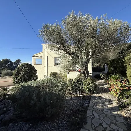 וילה Ref Nav45 *