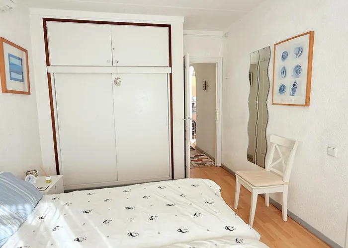 Ref Nav45 Villa