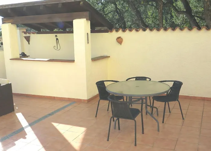 Villa Ref Nav45 *