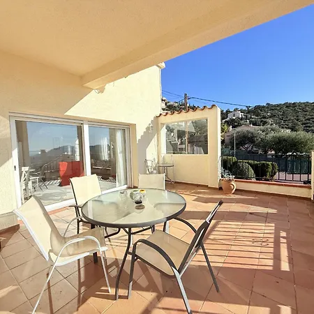 Ref Nav45 Villa